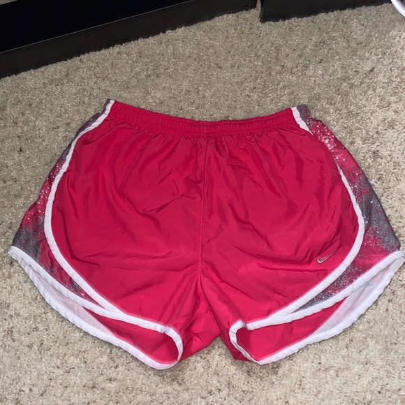 Medium nike swim shorts with inner underwear - Picture 1 of 4